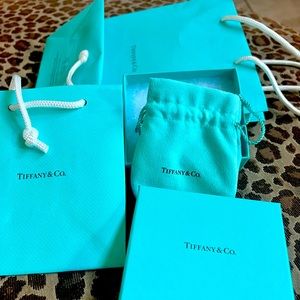 Authentic box and bag gift set